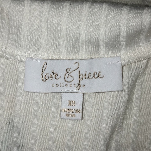 White and Pink Ribbed Crop Top - Picture 4 of 4